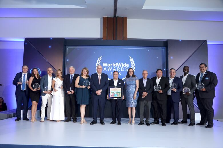 WorldWide Medical reconoce la excelencia de sus aliados estratégicos en una gala especial