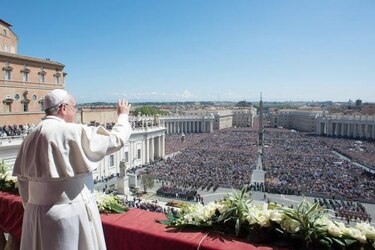 El Papa pide por la paz en el mundo en el domingo de Pascua