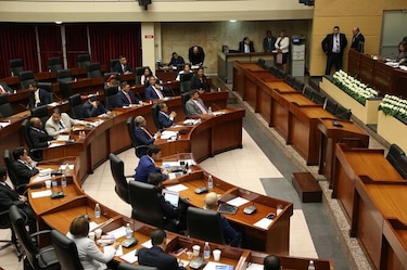 Así deberían ser las contrataciones de la Asamblea Nacional