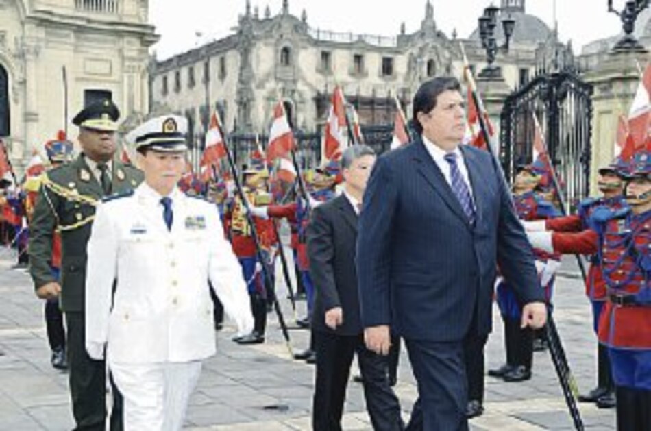 Perú anuncia compra de tanques de guerra