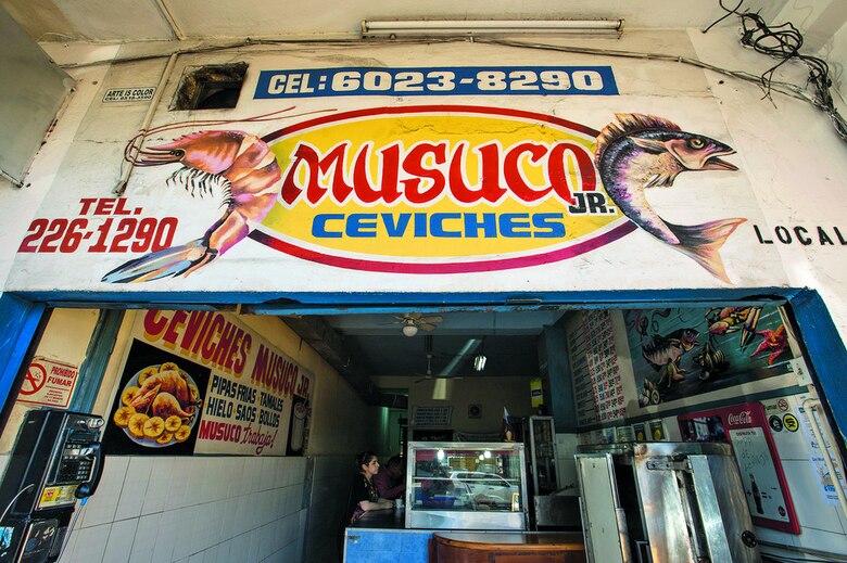 Para el calor, ceviche y cerveza