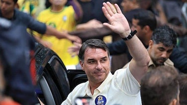 Lula vs. Bolsonaro: los primeros resultados muestran una ajustada carrera por ganar las elecciones de Brasil