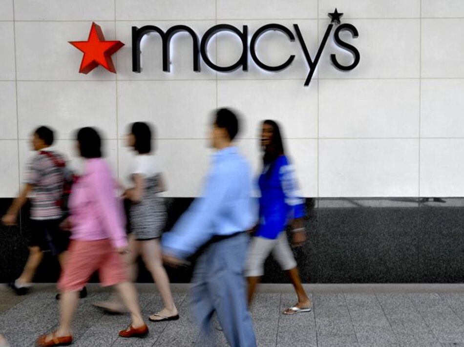 Macy's deja de vender línea de ropa de Donald Trump