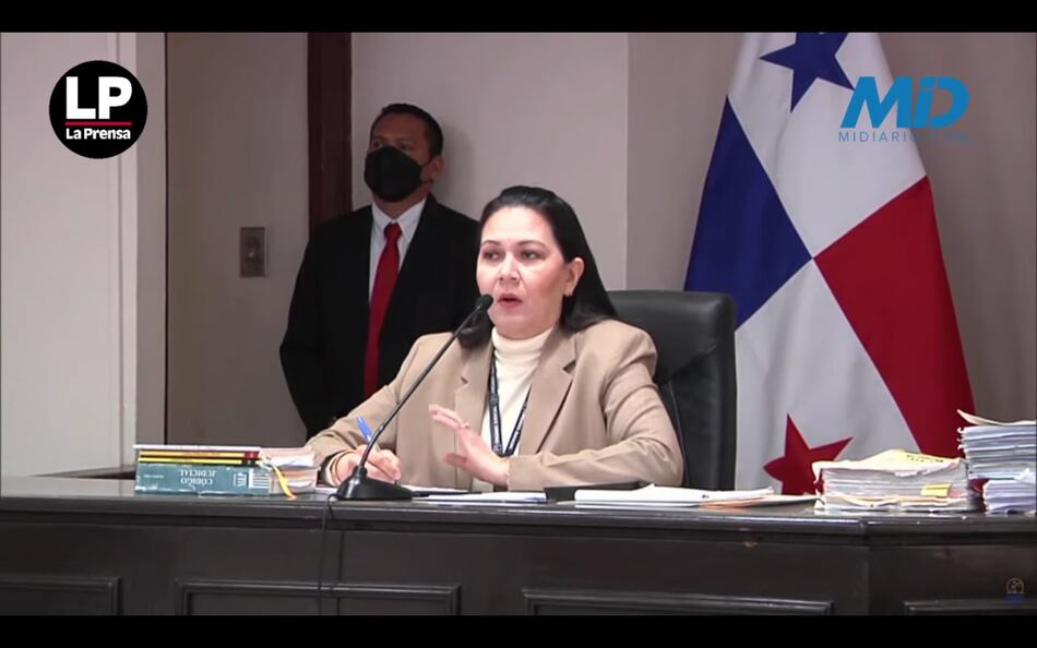 Fiscal muestra pruebas de que Martinelli tejió la canasta de New Business