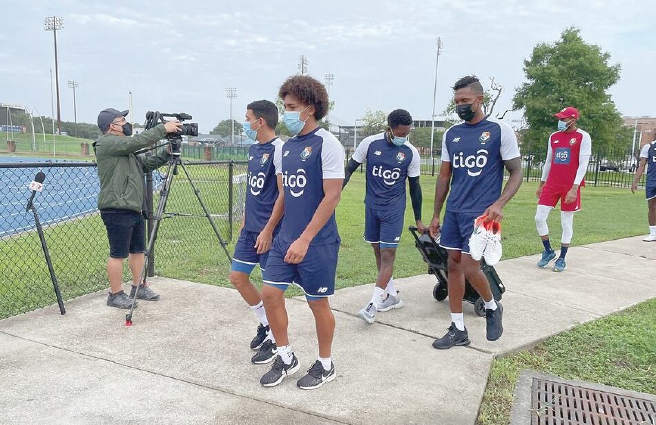 Bajas en ‘La Roja’ no preocupan al director técnico Thomas Christiansen
