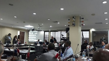 Ministerios se quejan por suspensión de traslado de partidas en Comisión de Presupuesto