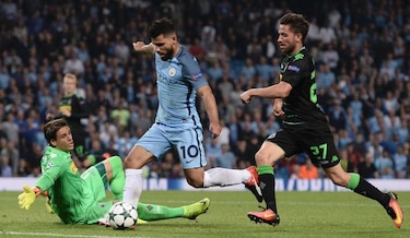 Con triplete de Agüero, el City supera al Borussia Moenchengladbach