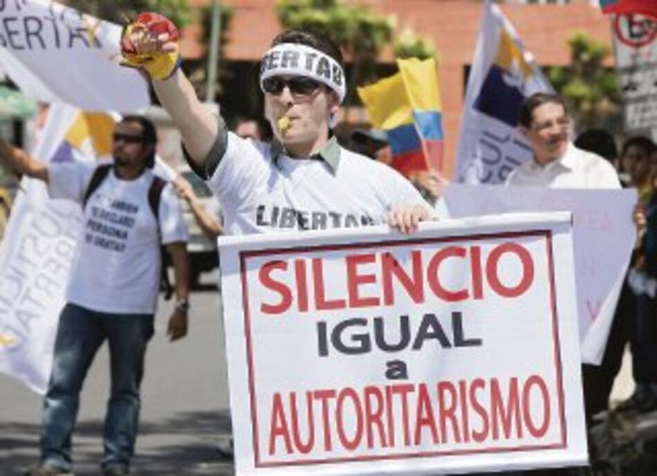 Correa aplaude cierre de canal