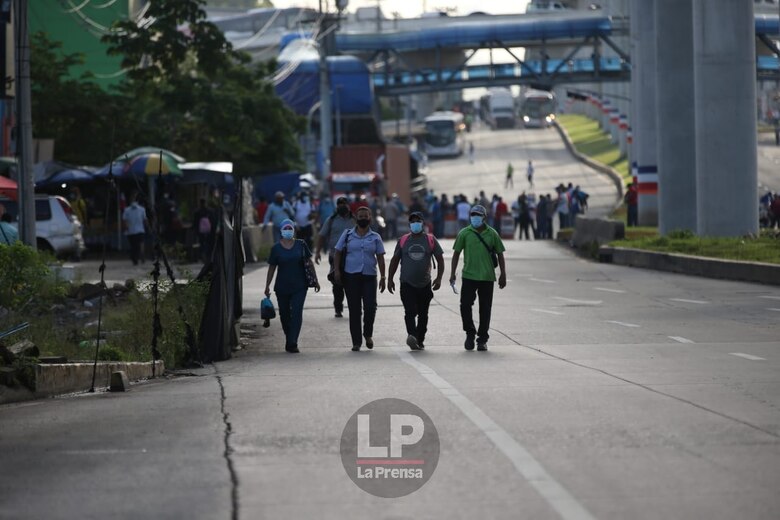ATTT llega a un acuerdo con los taxistas; establecen nuevo plan de circulación