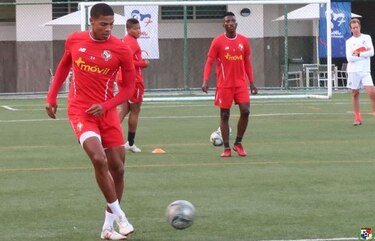 Selección panameña tiene su último entrenamiento antes de viajar a Estados Unidos
