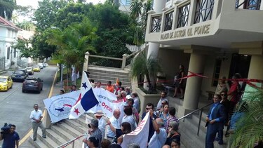La sociedad civil reclama la renuncia de Ayú Prado a la presidencia de la Corte