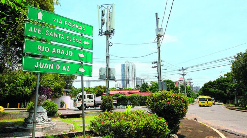 Letreros y placas para todas las calles y avenidas del país
