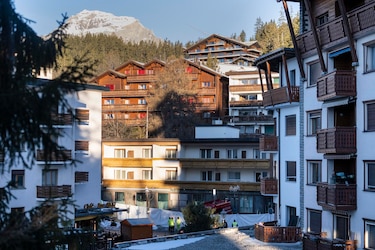 Gobierno panameño se solidariza con Suiza tras incendio mortal en un bar en los Alpes