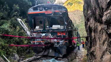 Muere una persona y decenas resultan heridas en un choque de trenes en Machu Picchu
