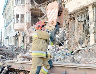 Se multiplican bombardeos contra blancos civiles en Ucrania