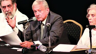 Comparan a López Obrador con Chávez
