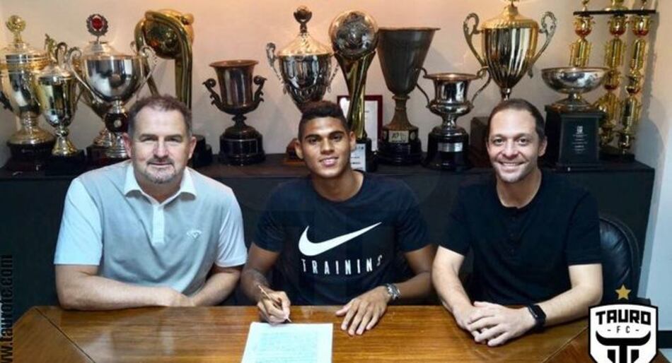 El panameño Saed Díaz firma con filial del Union de Filadelfia