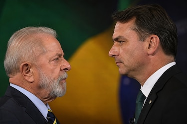 Flávio Bolsonaro sigue reduciendo su distancia de Lula en las encuestas