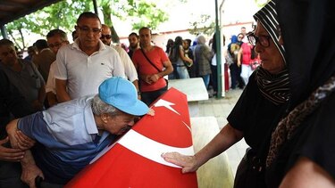 Elevan a 42 la cifra de muertos en el atentado en Estambul