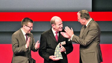 Entregan premios a innovadores