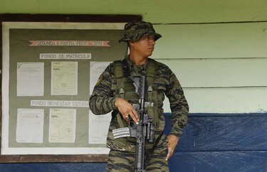 La Policía se instala indefinidamente en El Terrón tras asesinato de siete personas