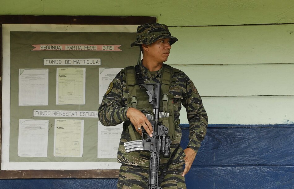 La Policía se instala indefinidamente en El Terrón tras asesinato de siete personas