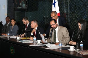Plantean suspender contrato de Cobranzas del Istmo
