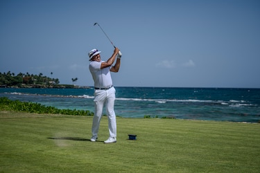 Mariano Rivera cambia el montículo por una jornada de golf en República Dominicana