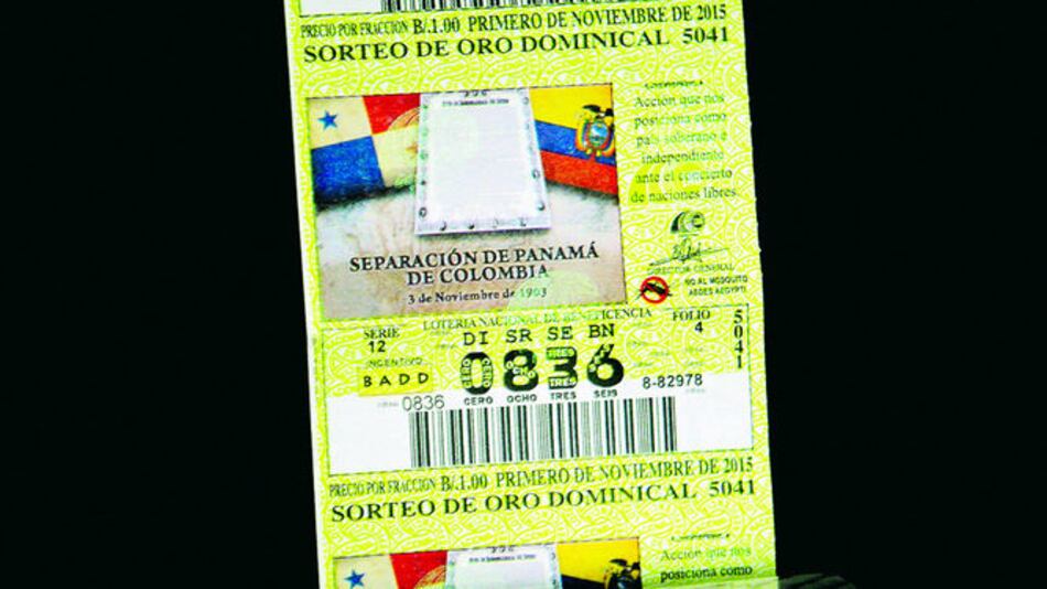 Lotería Nacional celebra separación de Colombia con bandera de Ecuador