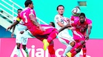 Bolillo Gómez ante los ticos