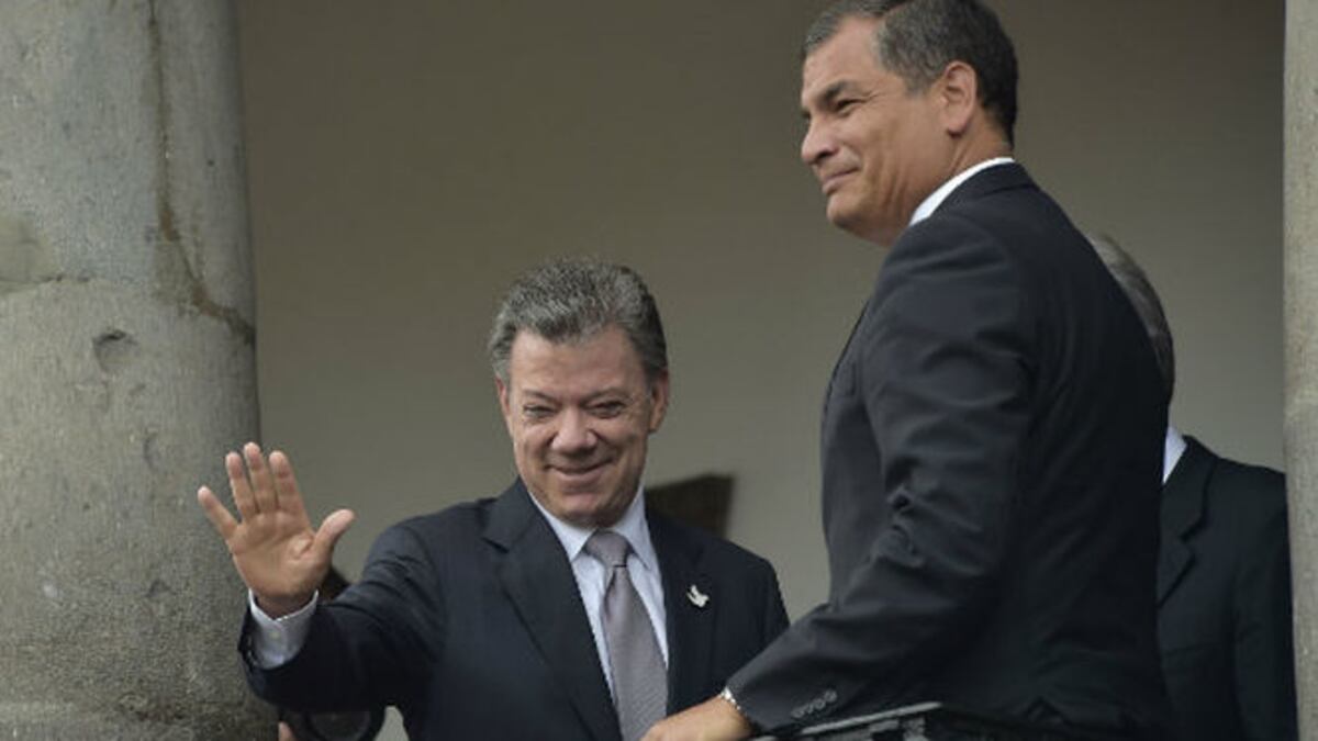 Presidente de Venezuela llega a Quito para reunión con Colombia