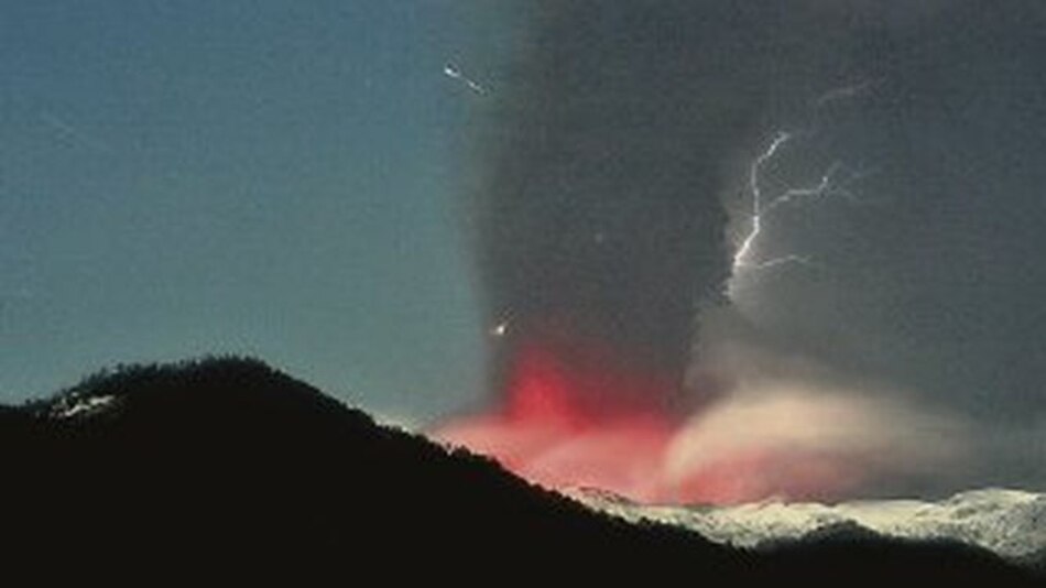 Ceniza volcánica llega a ciudades de Brasil