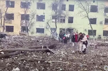 En Mariúpol se pelean por la comida; a la Unión Europea le preocupa el volumen de refugiados