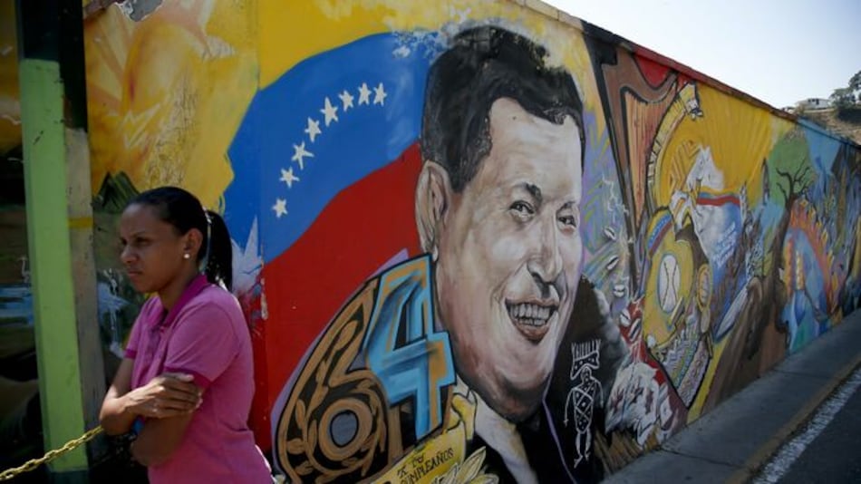 Crisis política empaña aniversario de muerte de Hugo Chávez