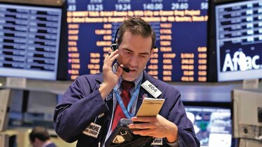Los inversionistas se aferran al oro