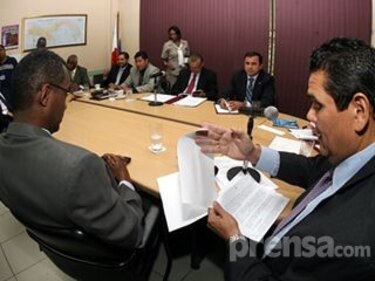 Archivan iniciativa legislativa que buscaba la reelección inmediata