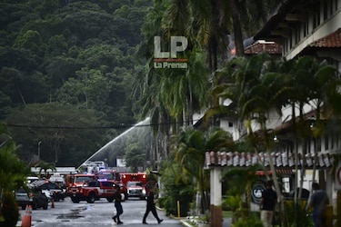 Incendio destruye barraca de los reclutas del SPI en Corozal