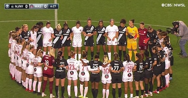 Futbolistas detienen juego en protesta por abusos sexuales en la liga estadounidense