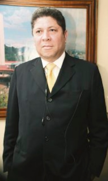 [ KNOCKOUT ]: El mundo me ha tratado mal: Franz Wever