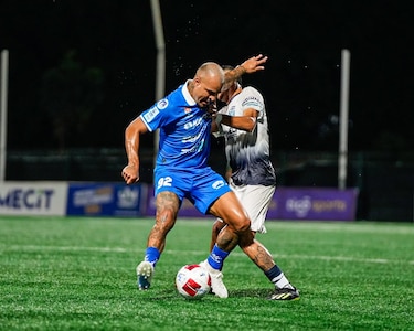 Javier Ainstein está preocupado por el inicio del Árabe Unido en el Torneo Clausura 2025 