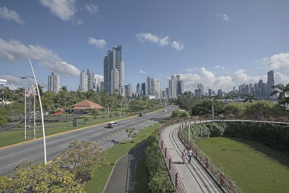 Ejecutivo ordena el cierre de las oficinas públicas desde el mediodía del 1 de abril