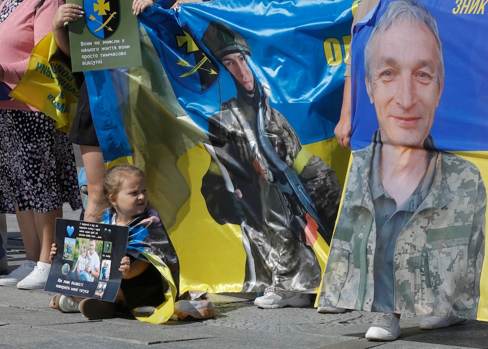 Zelenski subraya en el día de la bandera que no entregara su tierra ‘al ocupante’