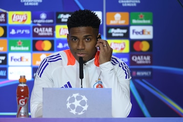 El panameño César Blackman destaca la categoría del Atlético y elogia la calidad de Antoine Griezmann