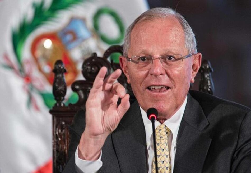 Kuczynski designa nuevos ministros en Perú para intentar superar la crisis