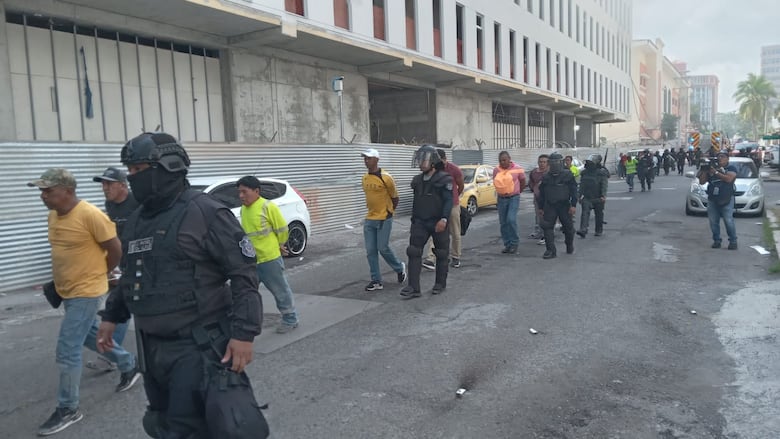 Construcción del nuevo Hospital del Niño se paraliza en medio de protestas