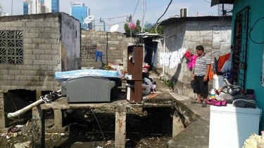 Varias comunidades afectadas por marea alta en la costa del Pacífico