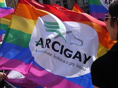 Senado italiano aprobó texto modificado sobre unión homosexual