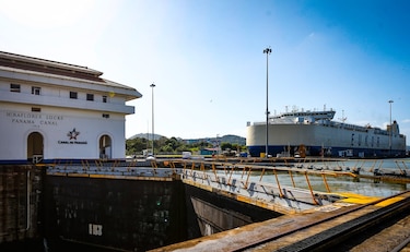 Tránsito acumulado por el Canal de Panamá creció 27% en nueve meses