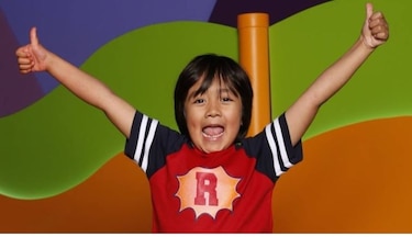 Ryan Kaji, de 8 años, es quien más gana en YouTube con $26 millones  