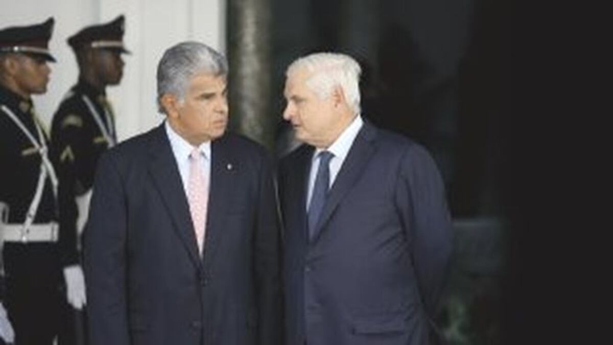 José Raúl Mulino firmó los contratos con las filiales de Finmeccanica para poner en marcha un sistema de vigilancia negociado en el gobierno de Ricardo Martinelli.